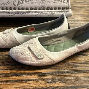 Puma ballet flats size US 8